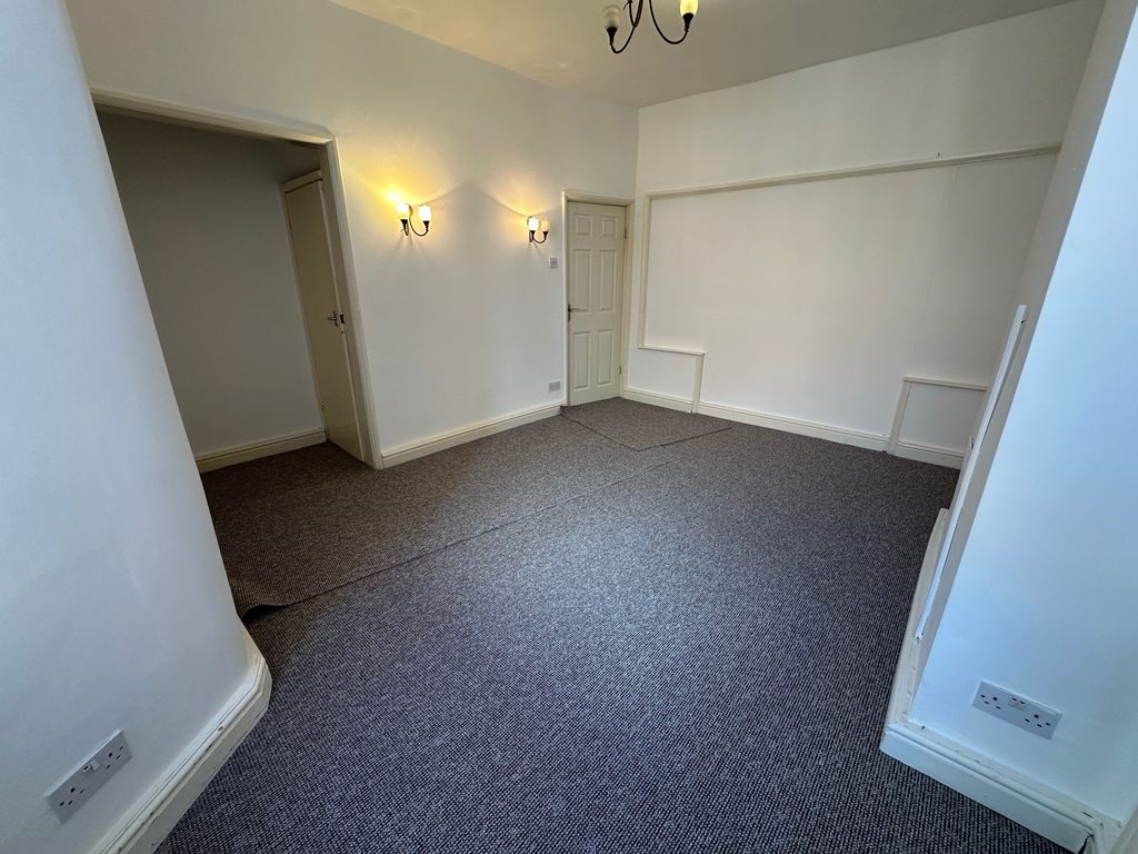 Property photo 3 of 13 2