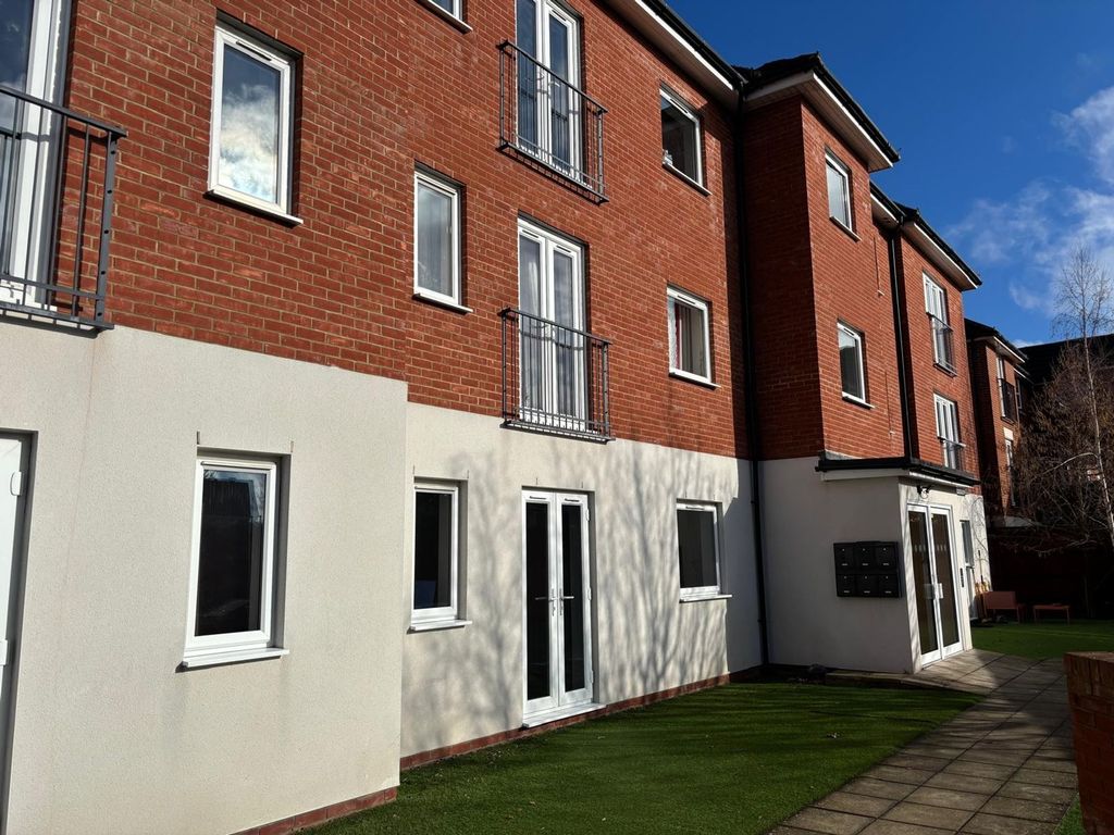 Property photo 1 of 15