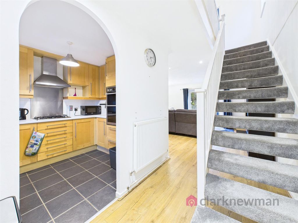 Property photo 3 of 15 Entrance