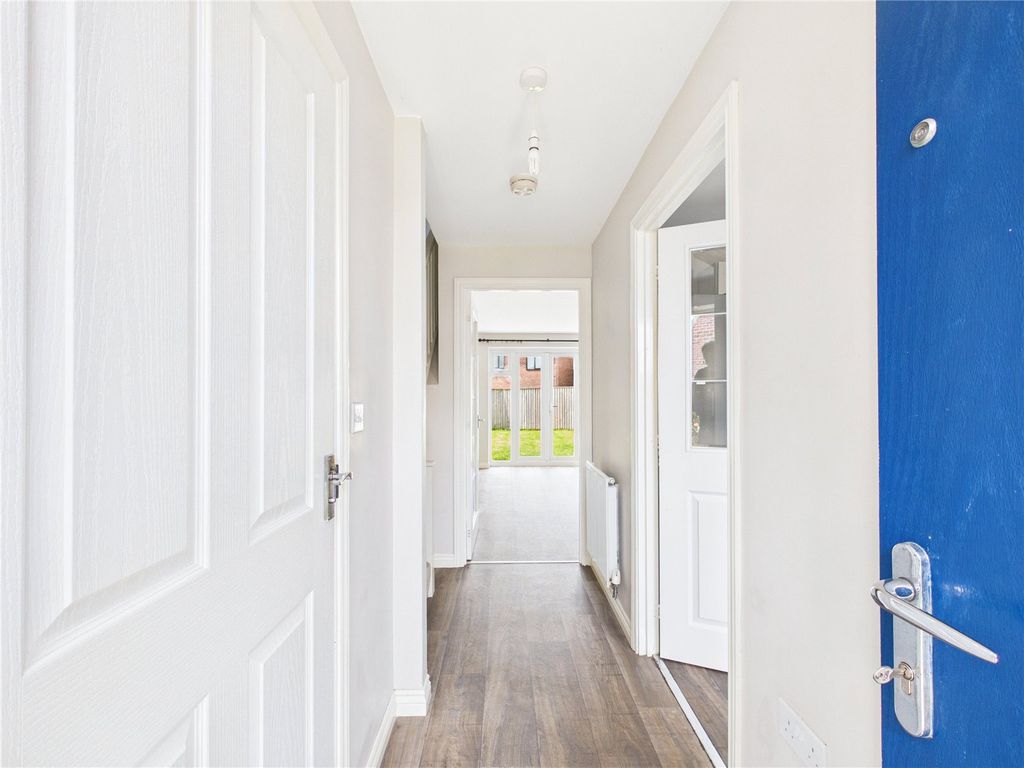 Property photo 2 of 15 Picture No. 01