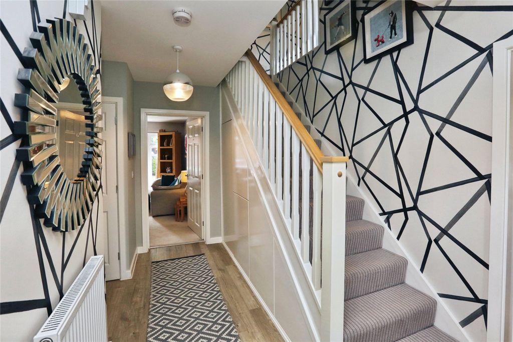 Additional image 9 of 4 bed detached house for saleSword Drive, Fareham, Hampshire PO14