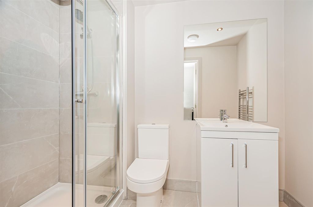 Property photo 2 of 9 Vic Quays1.Jpg