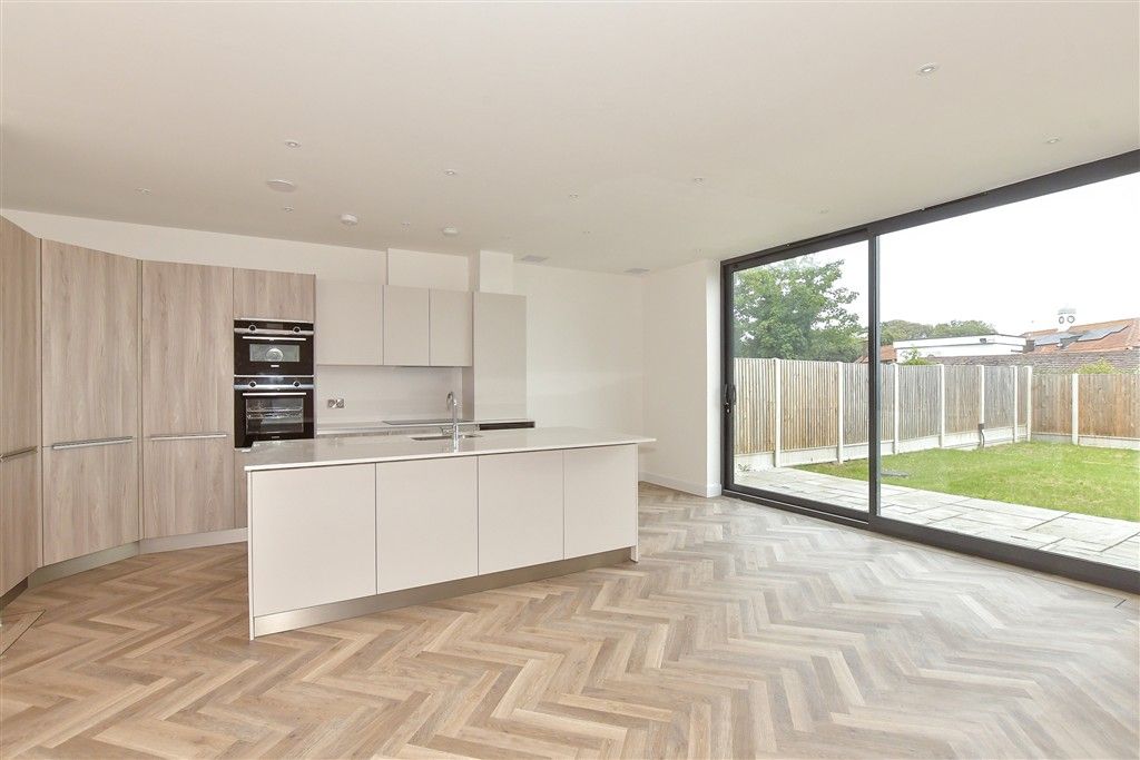 Property photo 3 of 8 Lounge/ Kitchen/ Diner