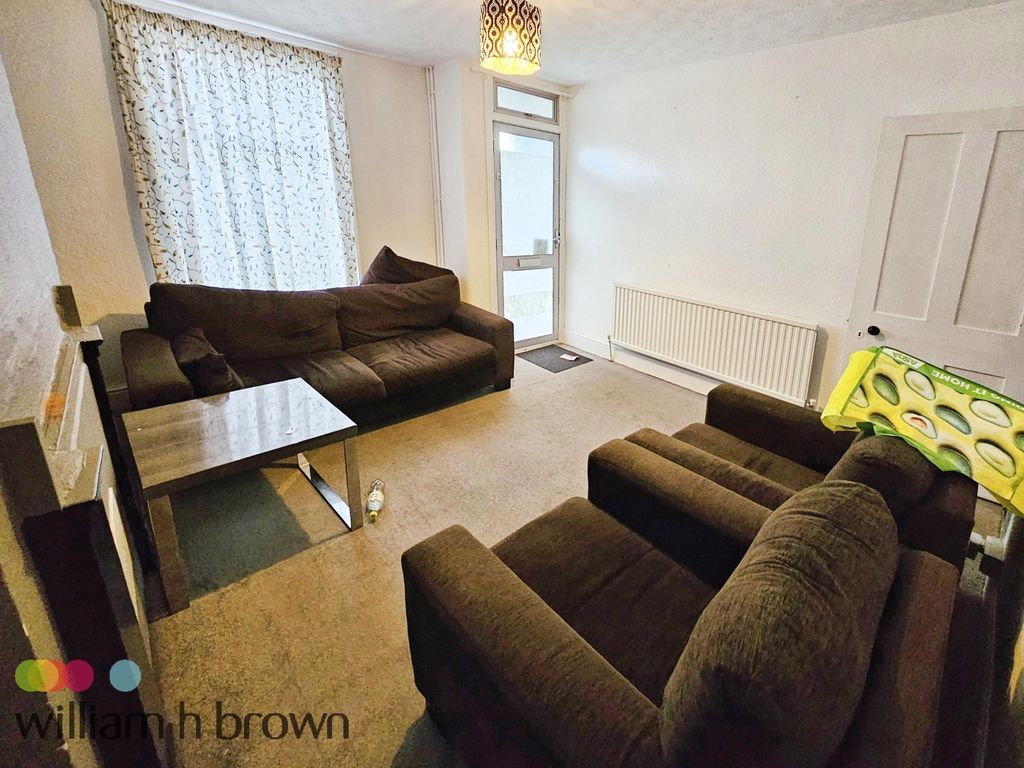 Property photo 3 of 10 Image