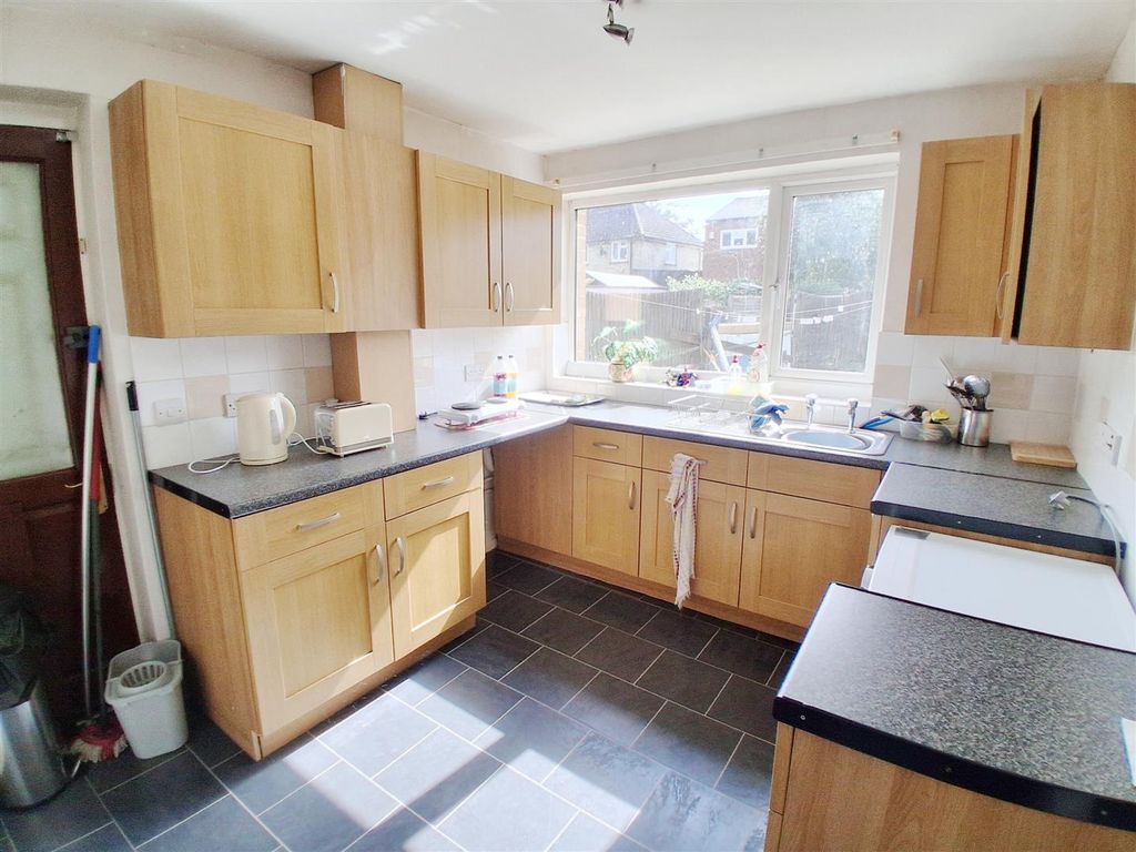 Property photo 3 of 15 6