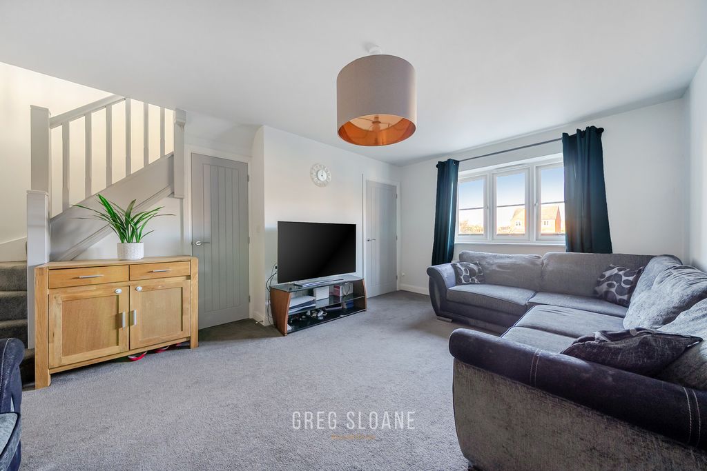 Property photo 3 of 15 1380940-13-691B70931745E