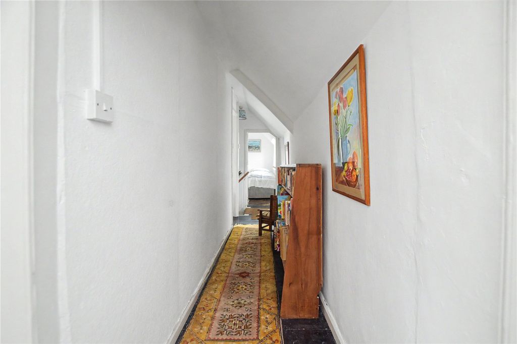 Property photo 2 of 25 Picture No. 02