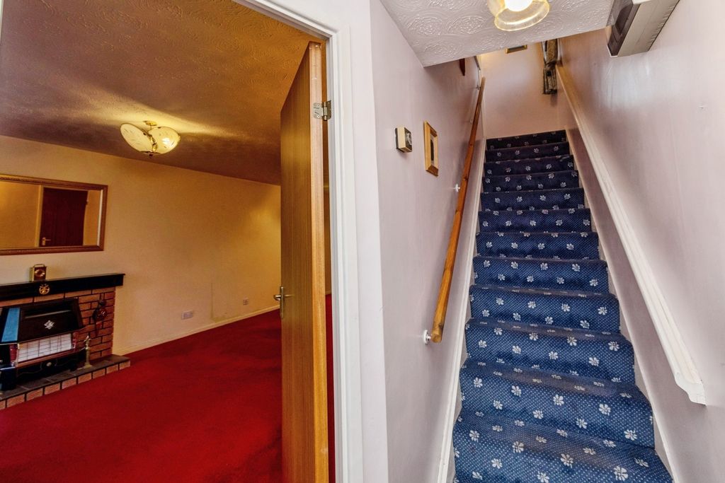 Property photo 3 of 20 Pbox-Img.Jpg