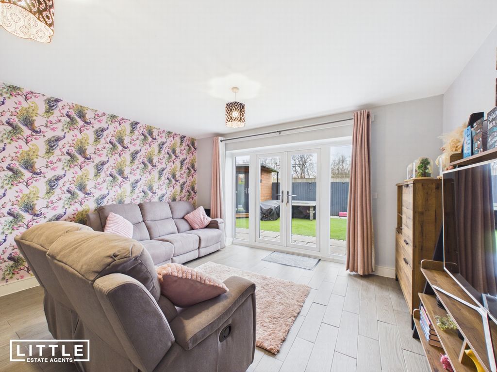 Property photo 3 of 29 Photo 19