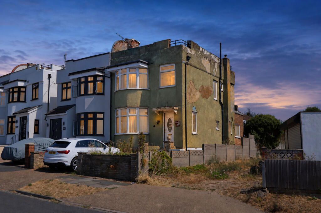 Property photo 1 of 22