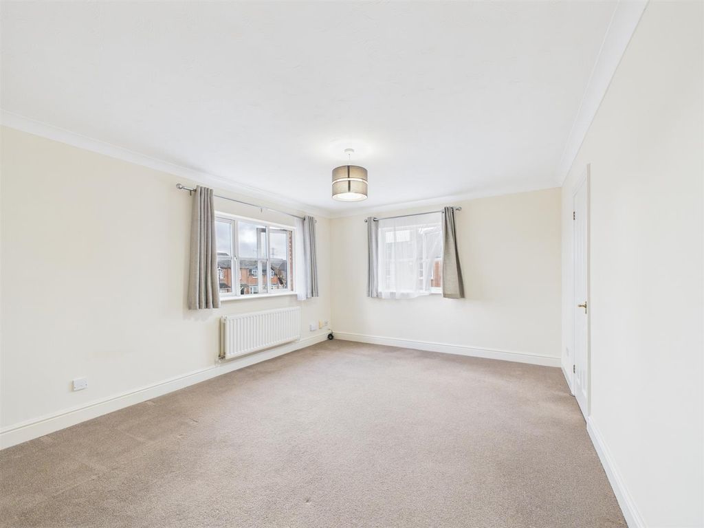 Property photo 2 of 9 Cam02435G0-Pr0103-Still019.Jpg