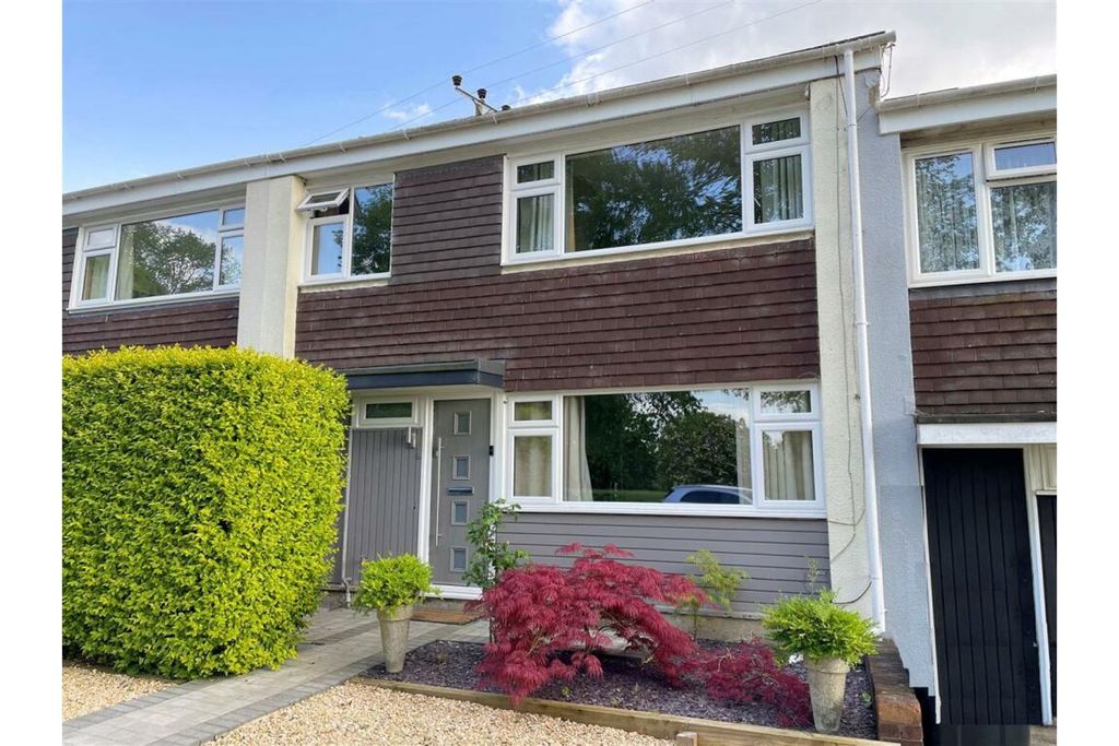 Property photo 1 of 20