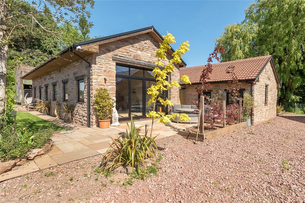 Property photo 1 of 31 Picture No. 37