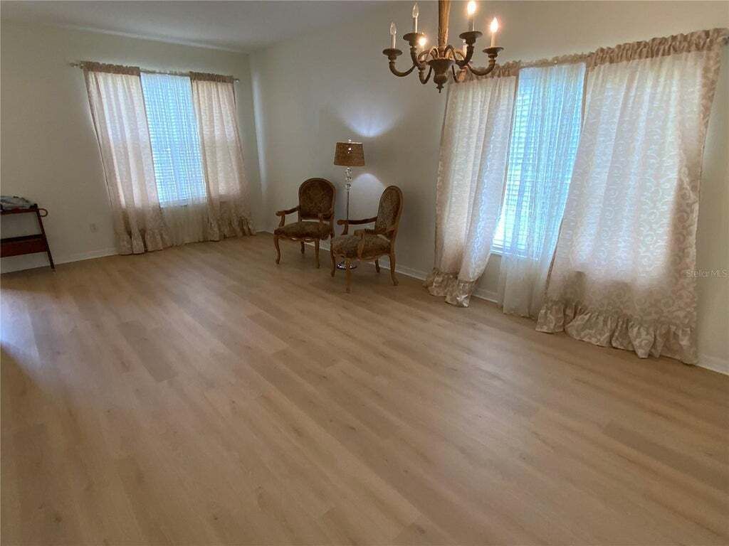 Property photo 3 of 14 <Alttext/>