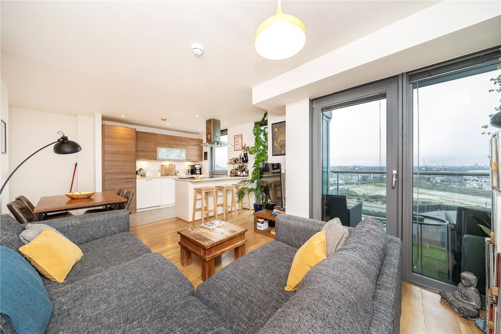 Property photo 2 of 9 Reception