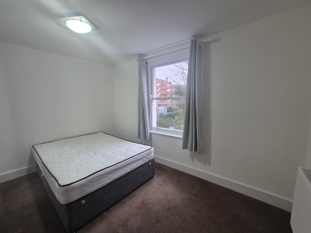 Property photo 2 of 7 Photo 1