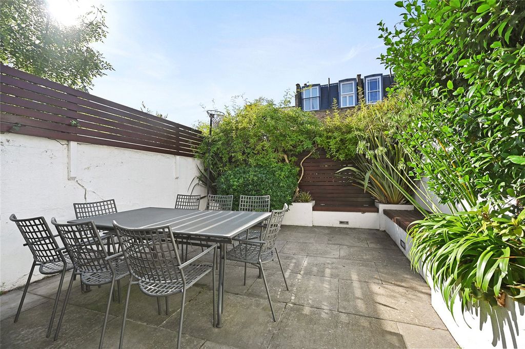 Property photo 3 of 12 Picture No. 21