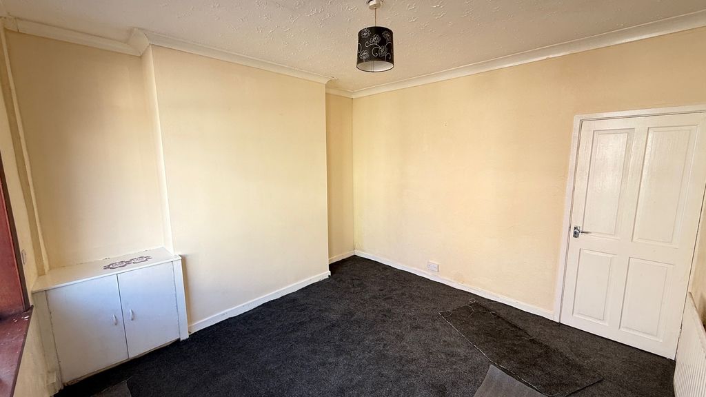 Property photo 3 of 10 Image