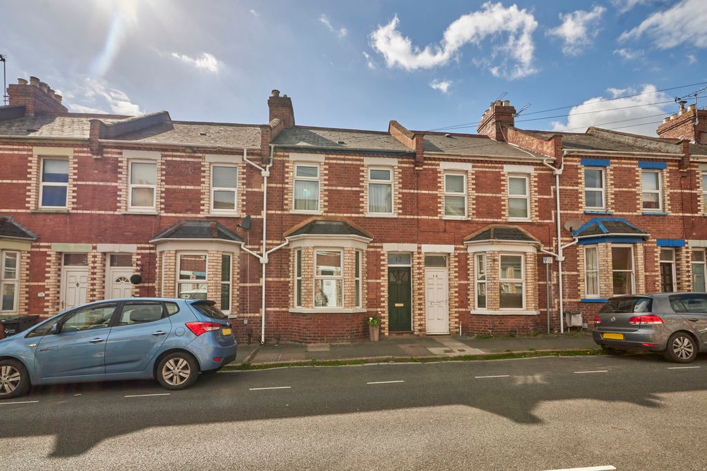 Property photo 1 of 18 Front