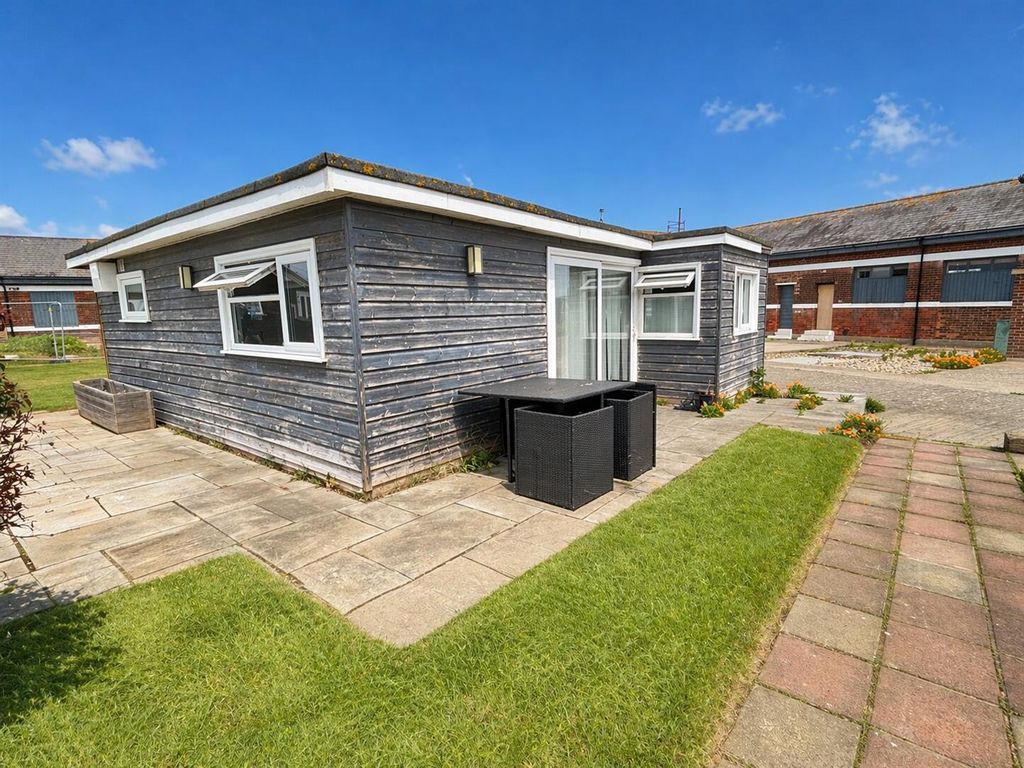 Property photo 2 of 12 29 Cyc Side.Jpg