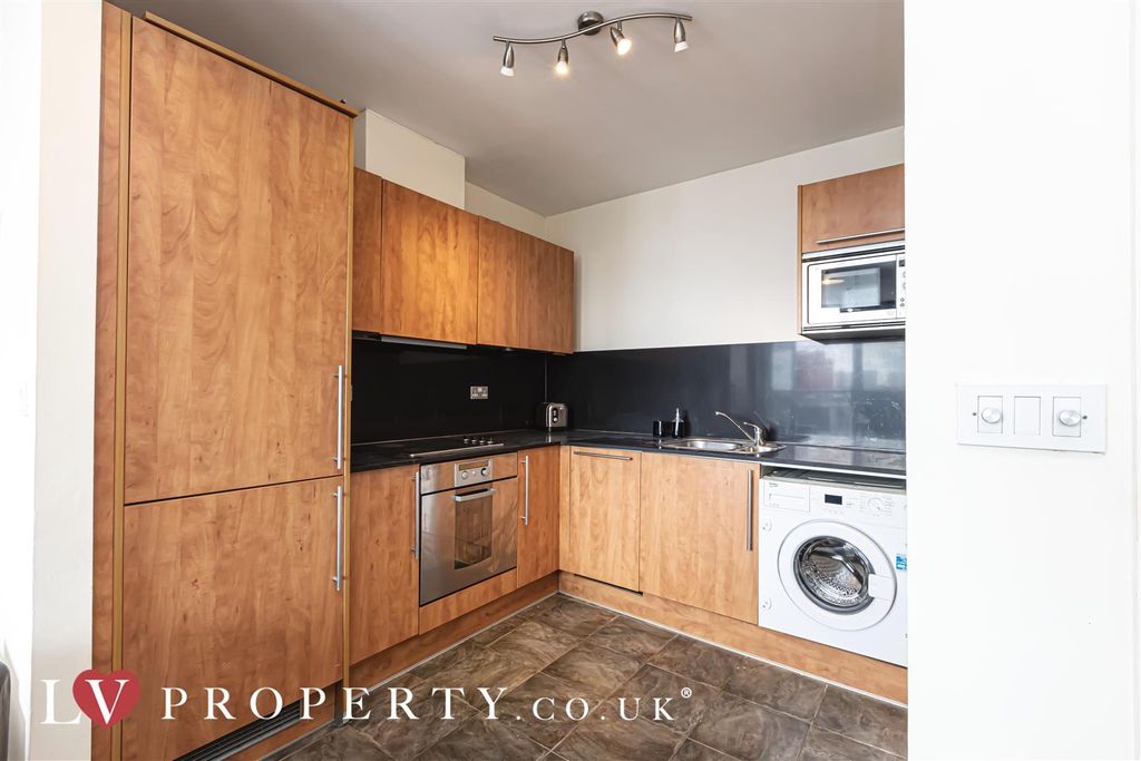 Property photo 2 of 8 1.Jpg