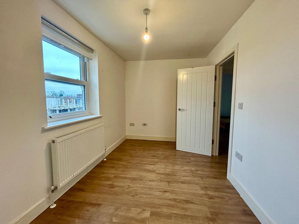 Property photo 3 of 4 Gallery