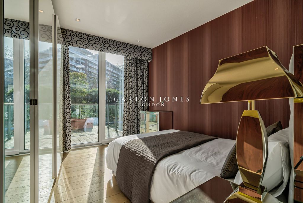 Property photo 3 of 27 Picture No. 02