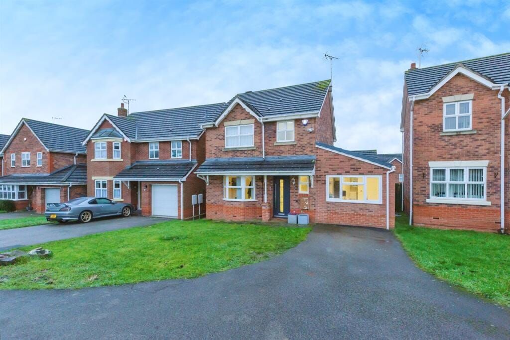 Property photo 1 of 17