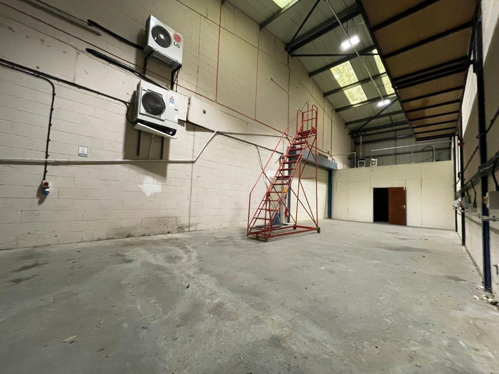 Property photo 3 of 8 Photo 3