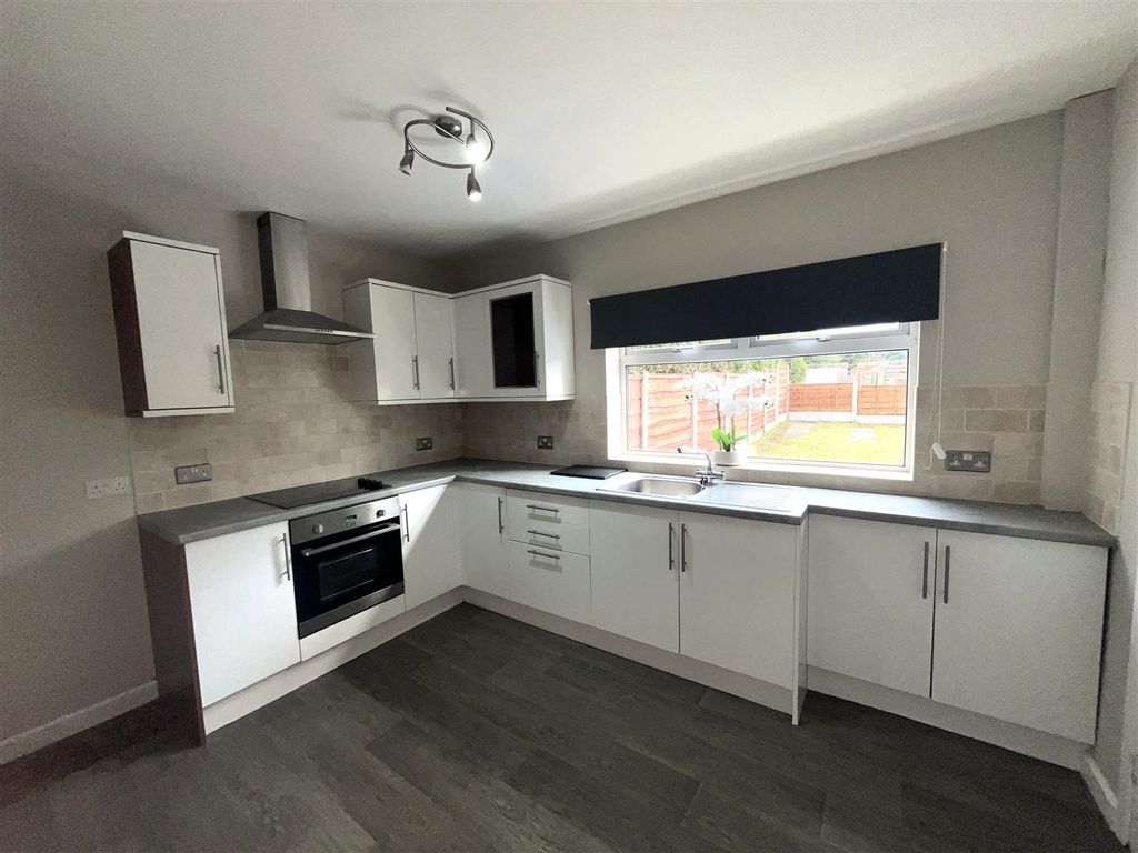 Property photo 2 of 13 Img_0980.Jpg