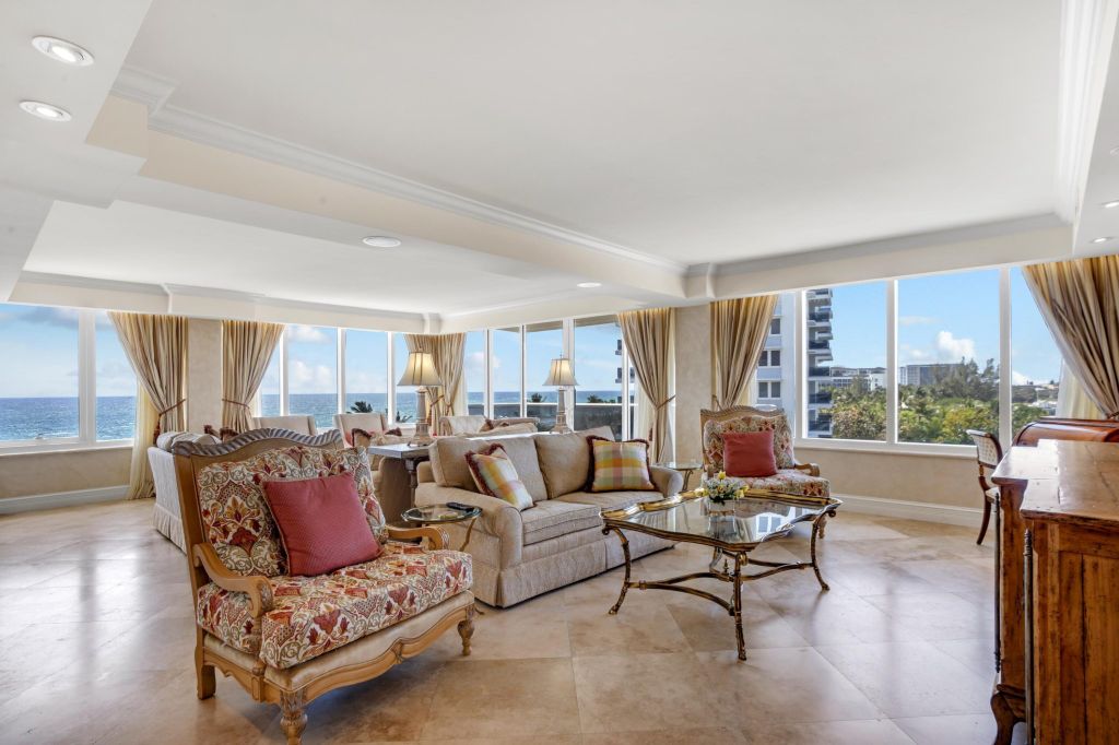 Property photo 3 of 10 <Alttext/>