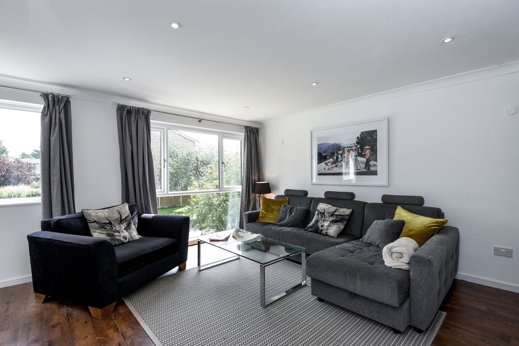 Property photo 2 of 10 207726 (4)