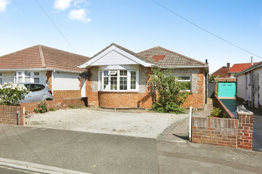 Property photo 1 of 18