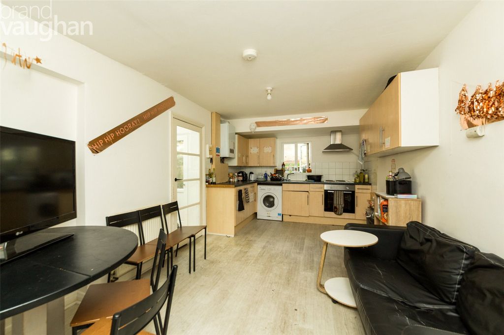 Property photo 1 of 12 Picture No. 43
