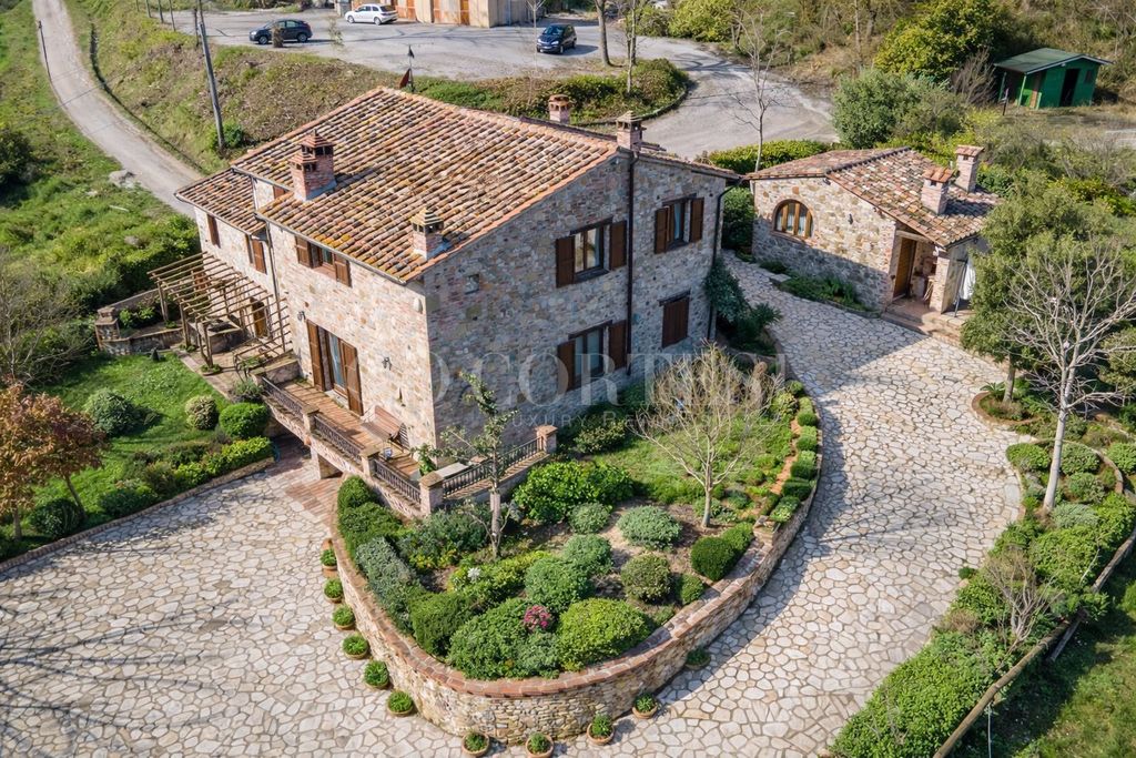 Property photo 1 of 60 Stone Country House With Pool Between Umbrian Hills