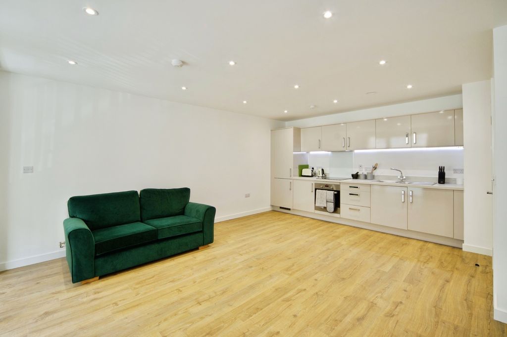 Property photo 1 of 13 Pbox-Img.Jpg