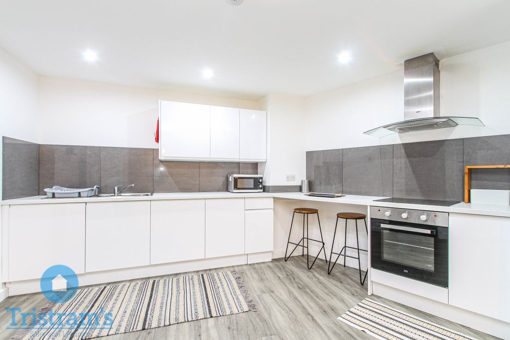Property photo 1 of 15 Img_5933
