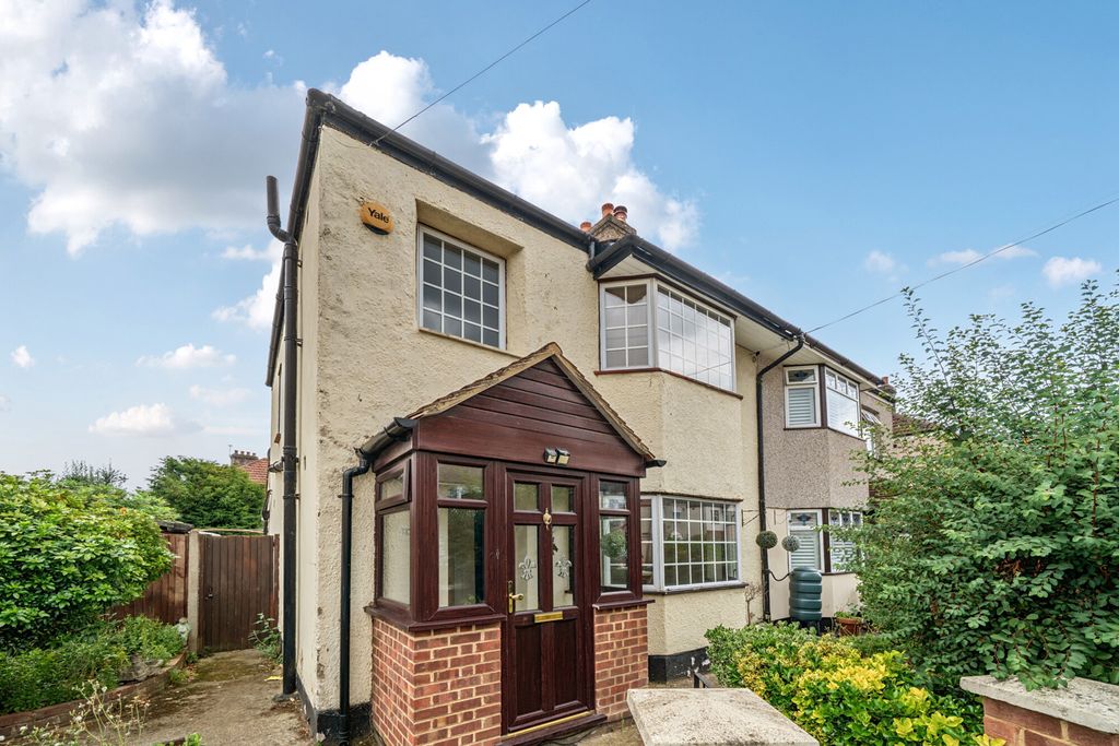 Property photo 1 of 11 External