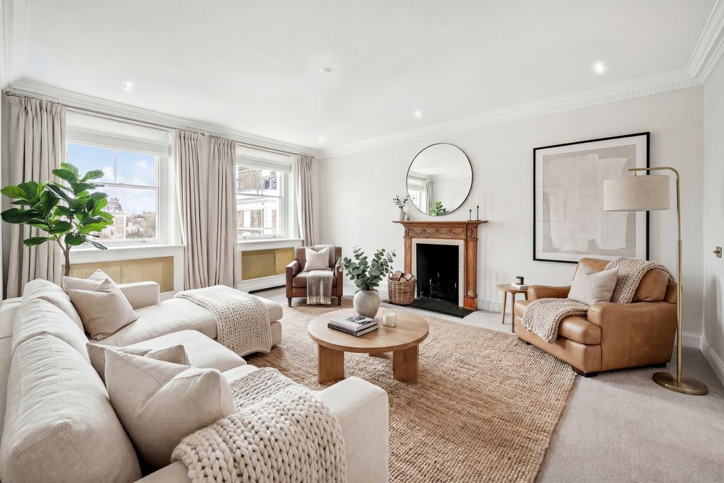 Property photo 2 of 13 Reception