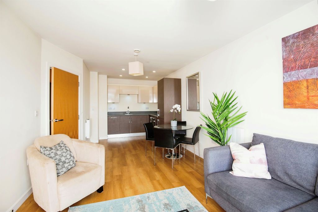 Property photo 2 of 6
