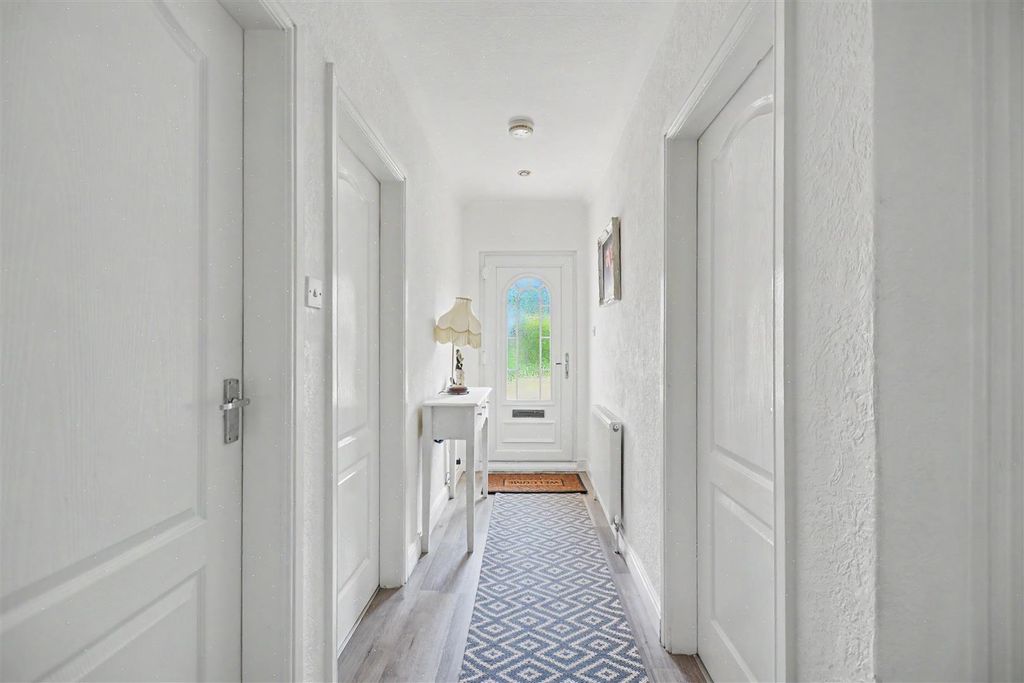 Property photo 3 of 27 Entrance Hall_1.Jpeg