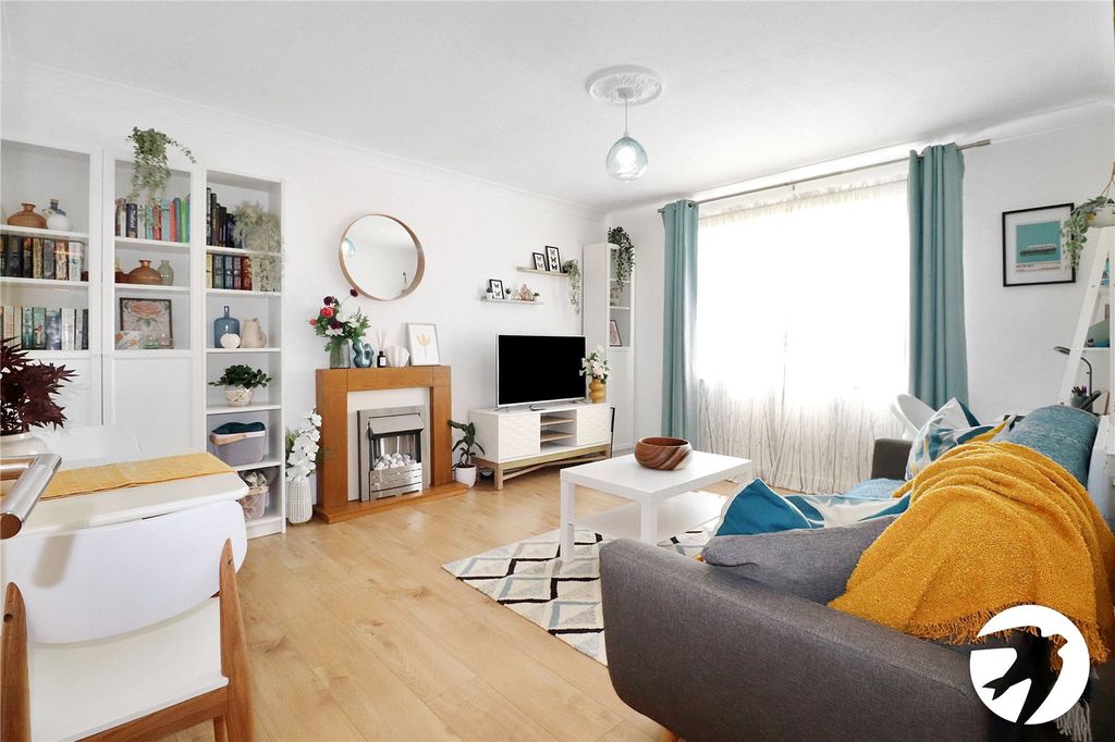 Property photo 2 of 11 Picture No. 03