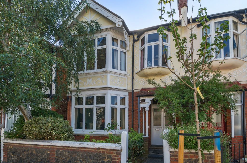 Property photo 1 of 16