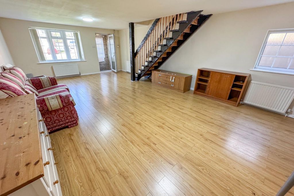 Property photo 2 of 13 2.Jpg