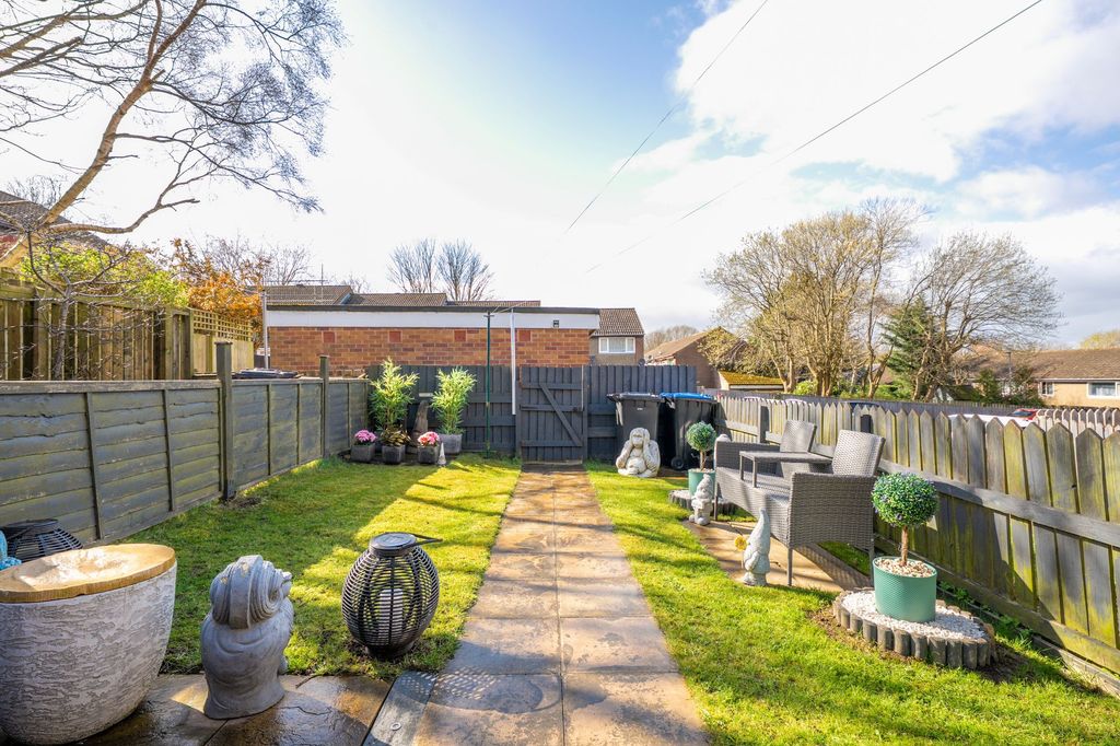 Property photo 3 of 14