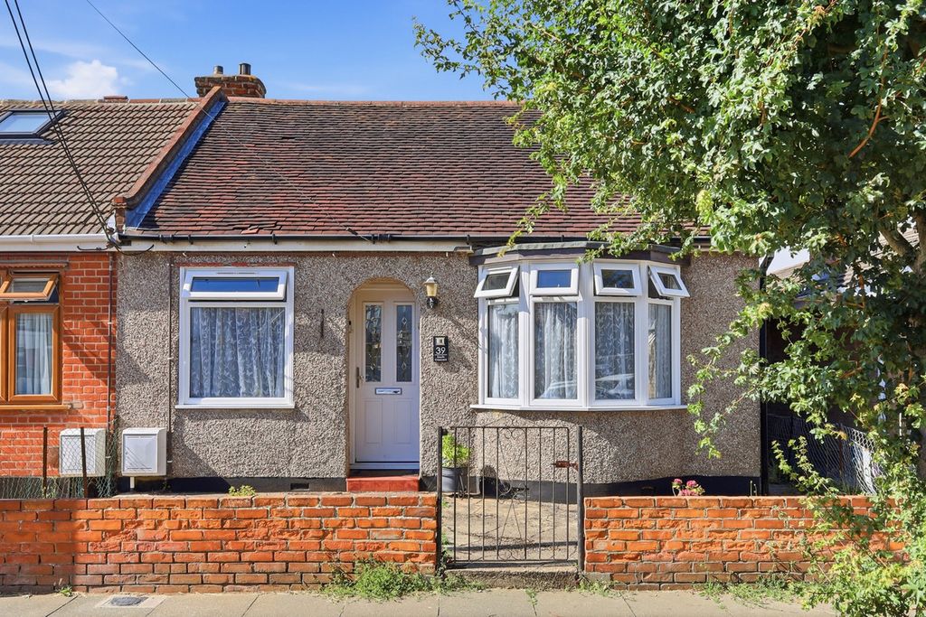 Property photo 1 of 25
