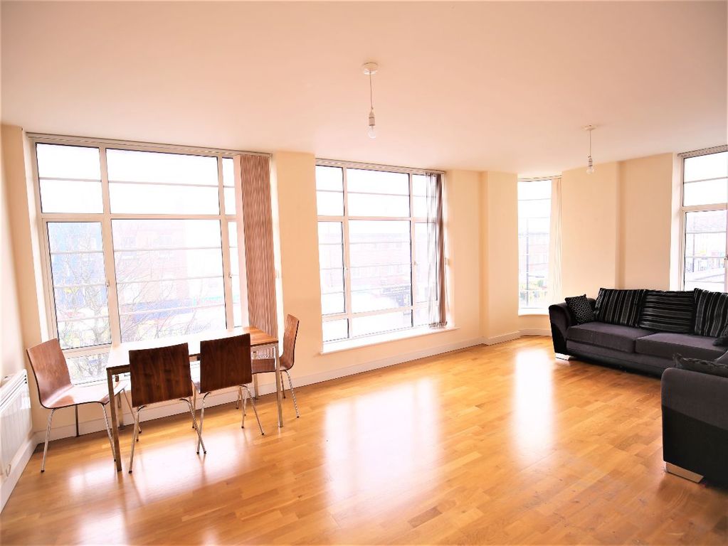 Property photo 3 of 13