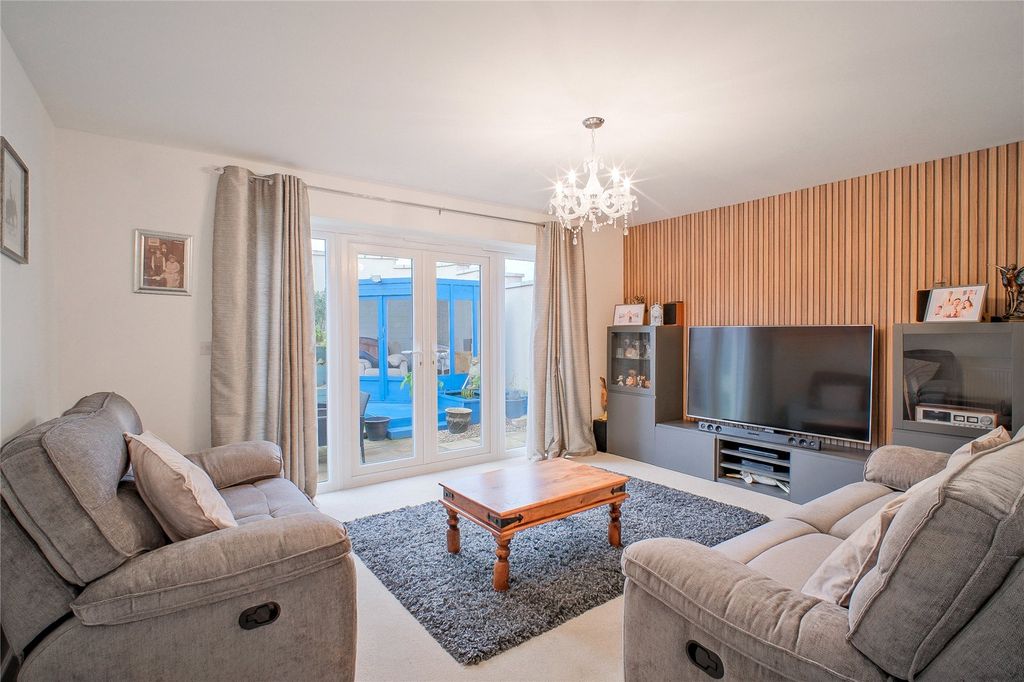 Property photo 3 of 18 Picture No. 23