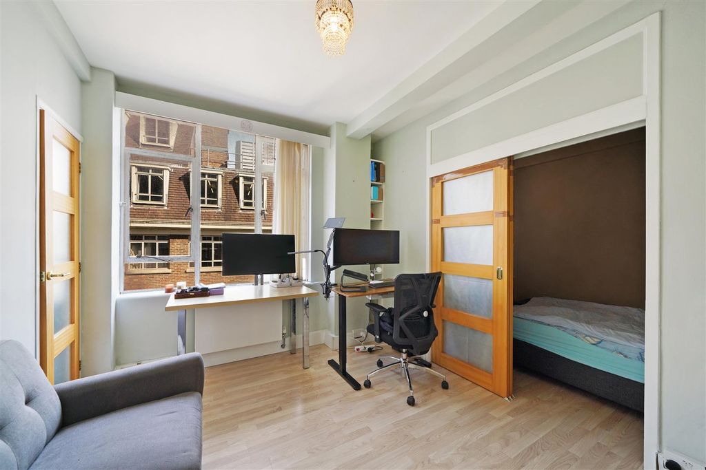 Property photo 1 of 13 Flat 59, Florin Court - Jpc3Sxnzt43Sbbieb8By.Jpg