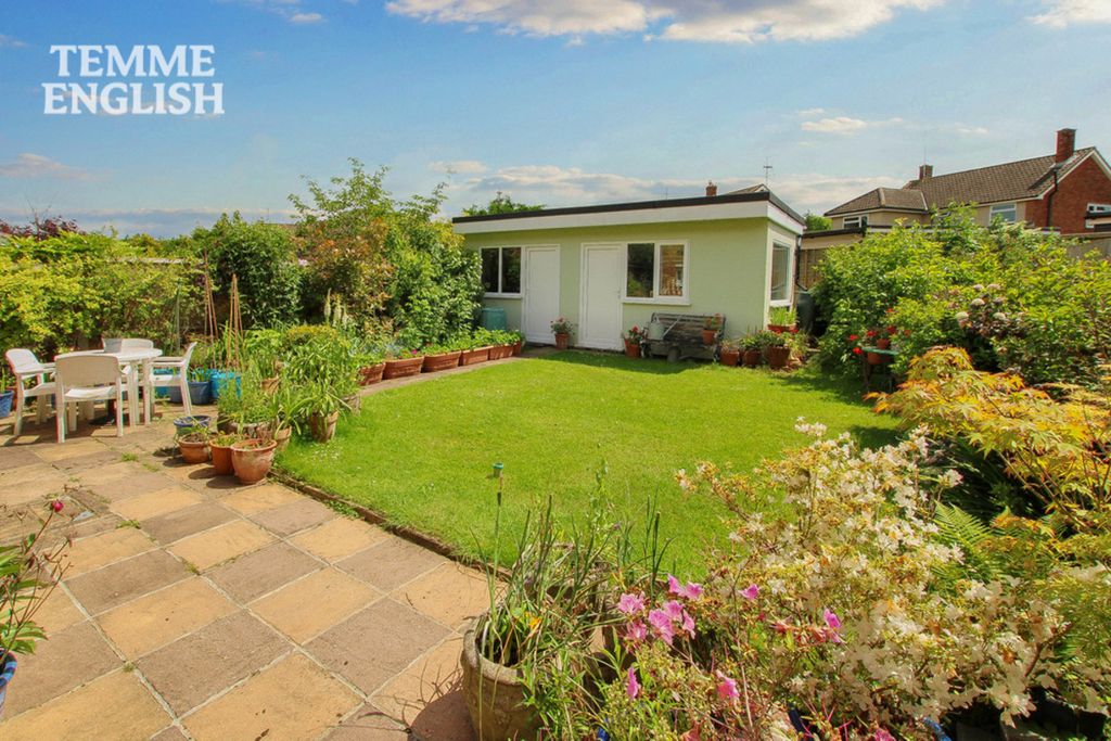 Property photo 2 of 26